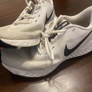 Nike/ Revolution/ Running Shoe/ White-Black/ Women’s SZ 7